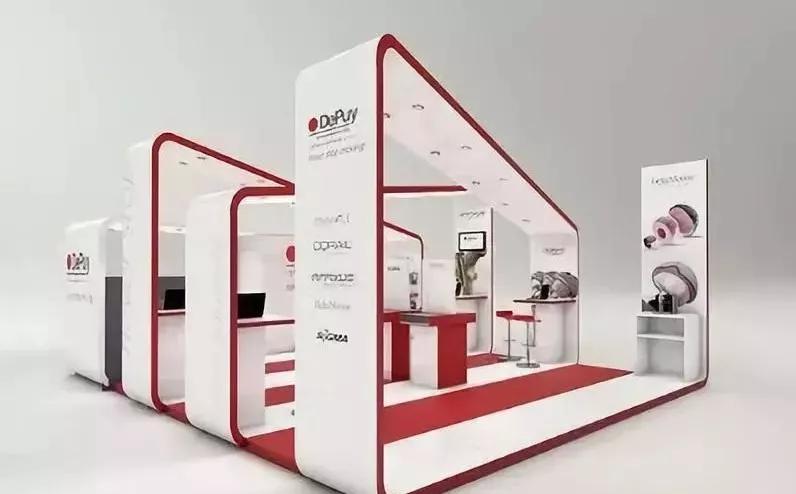 展台搭建中的指示牌